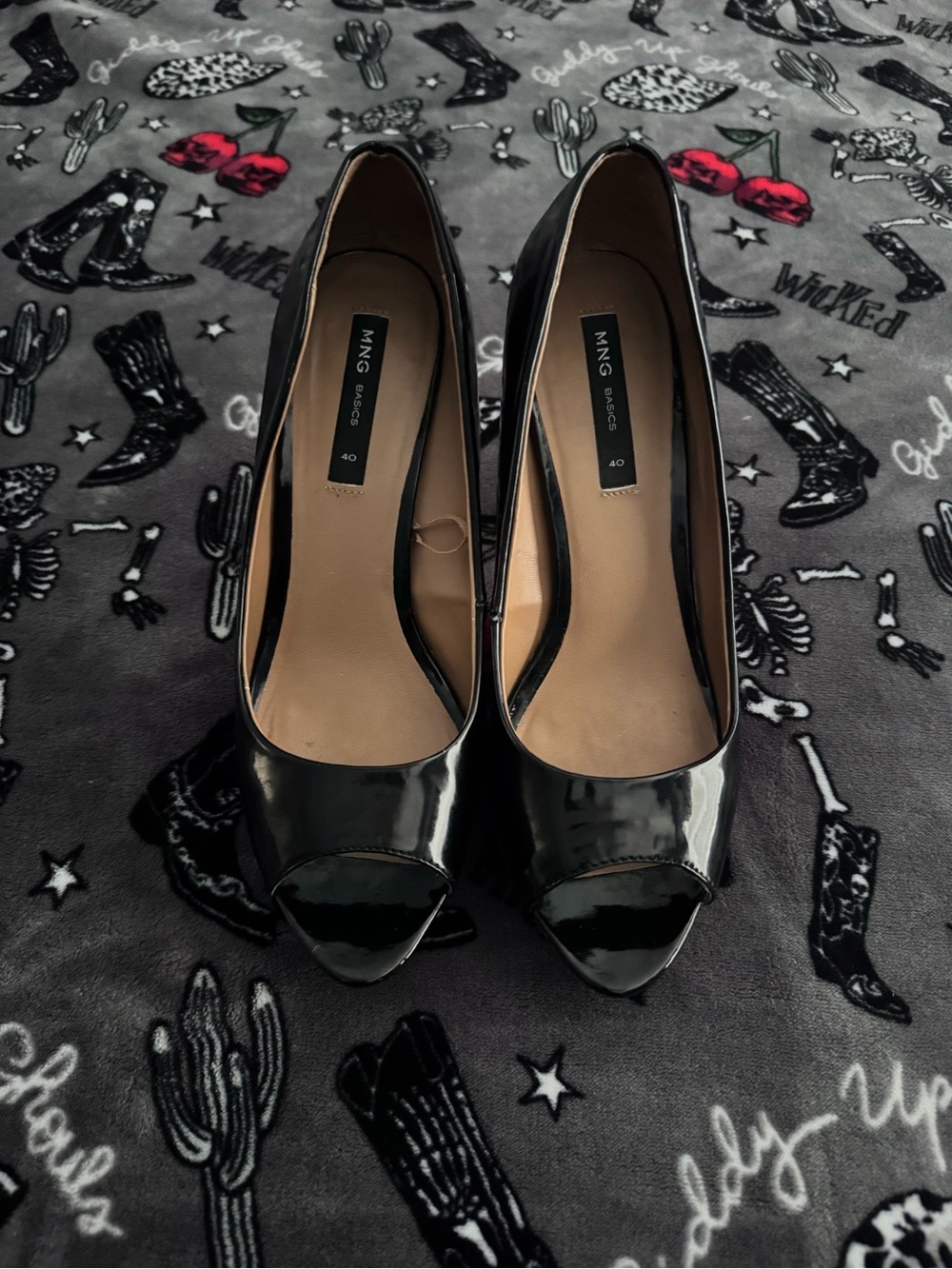 MNG basics heels